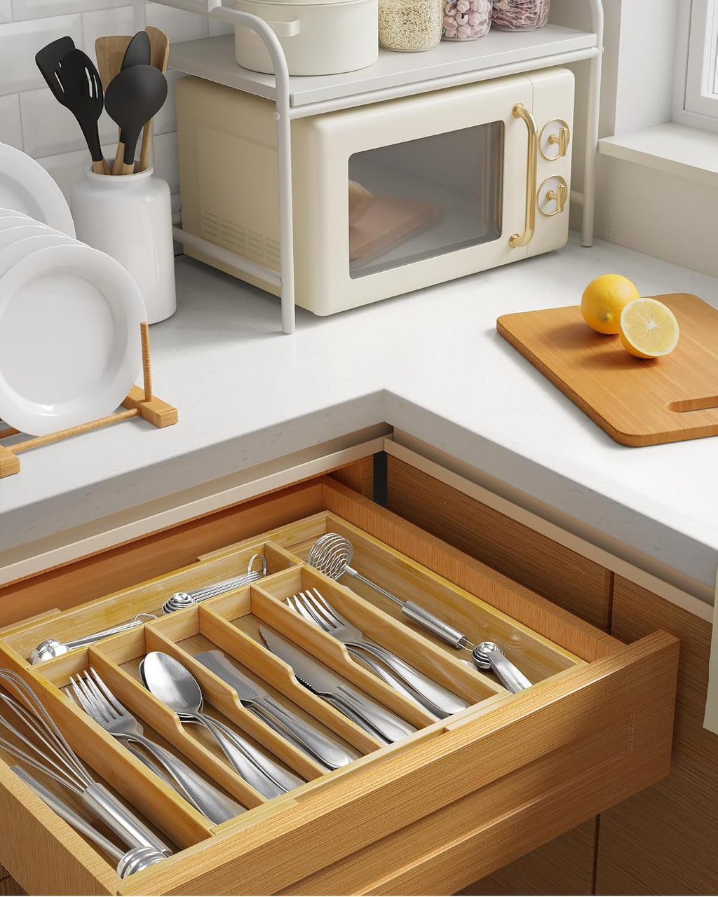 Silverware Organizer - Expandable Bamboo Kitchen Drawer Organizer, Adjustable Cutlery Tray for Kitchen Storage & Organisation, 33.6 X 4.5 X 29.0-47.0 Cm