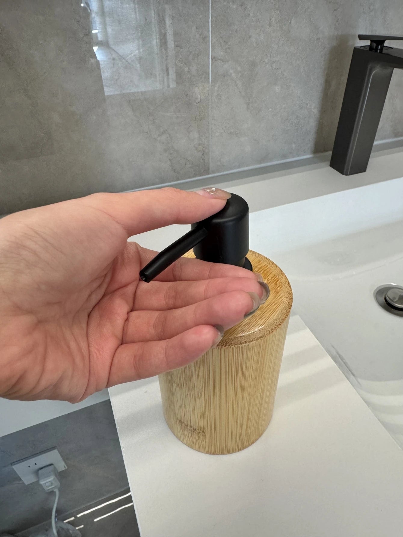 15Oz Bamboo Soap and Lotion Dispenser Bottle Bathroom Accessories Set, Bamboo Soap Dispenser Bottle Refillable Liquid Pump Bottl