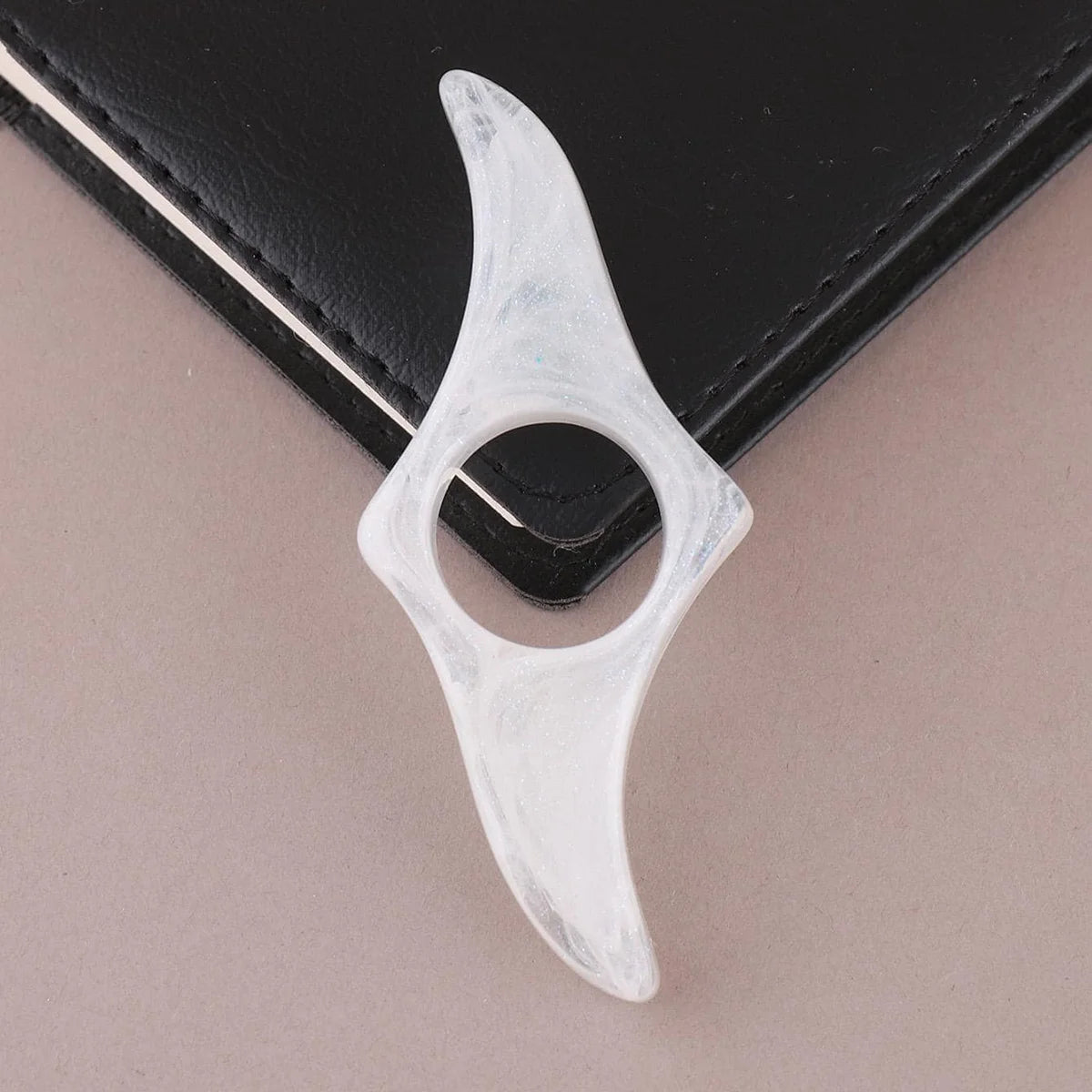 1 Pc Thumb Book Support Book Page Holder School Supplies Reading Aids Student Book Accessories Spreader Convenient Bookmark